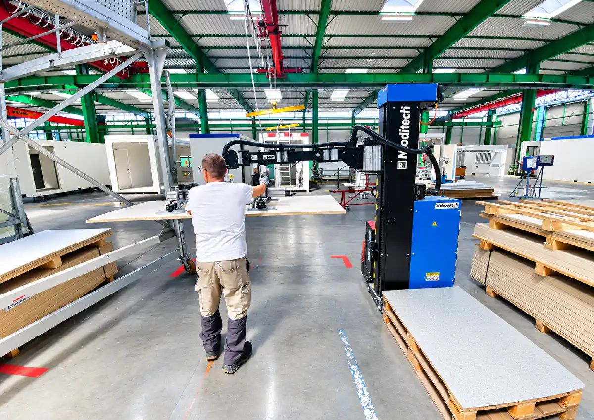 Kommissionierroboter Neoditech Bauwirtschaft Fertigteilbau