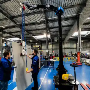 Mobilschwenkkran Neoditech Metallbearbeitung Zerspanung