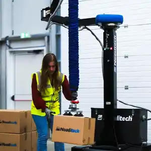 Mobilschwenkkran Neoditech Logistik Lager